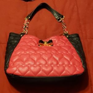 Betsey Johnson Black and Pink heart quilted purse